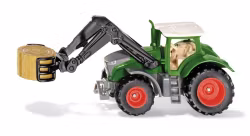 Fendt traktor med høyballe klo