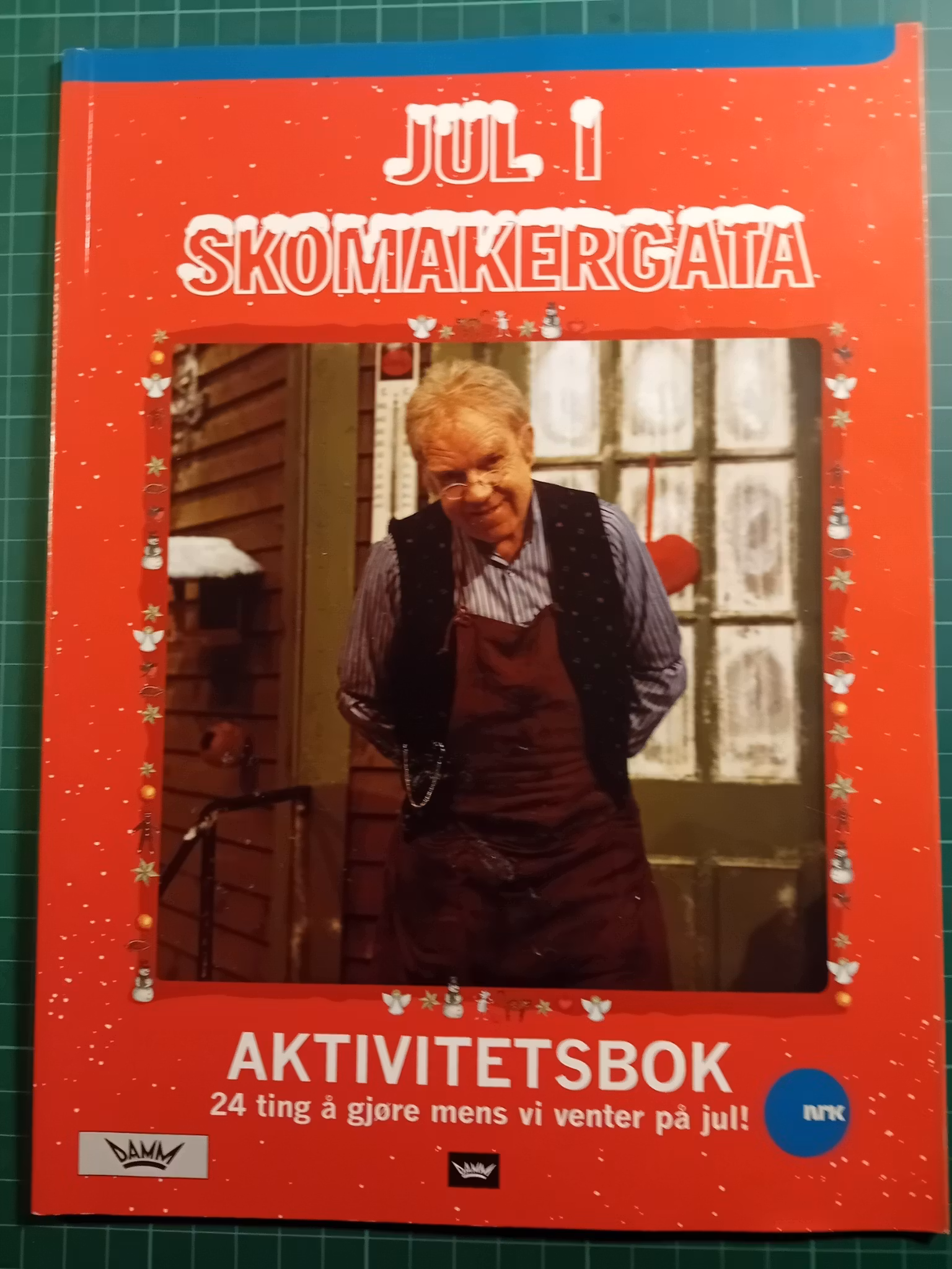 Jul i Skomakergata aktivitetsbok