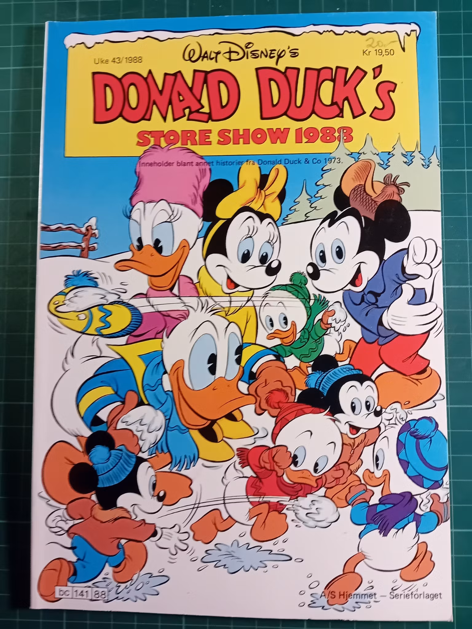 Donald Ducks 1988 Store show