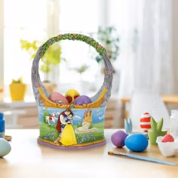 Snow White, Easter basket with eggs