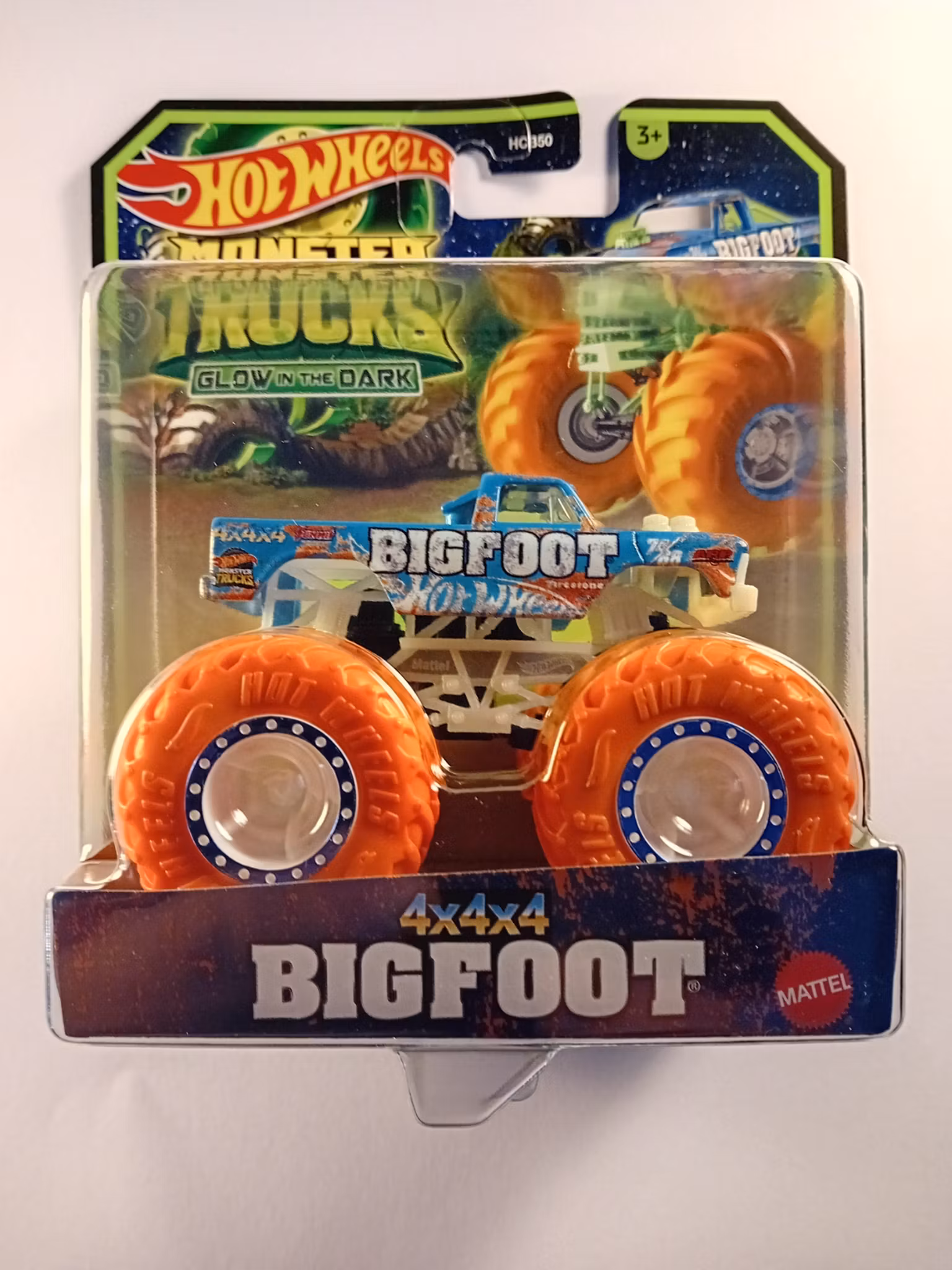 Monster Trucks Glow in the dark : Bigfoot