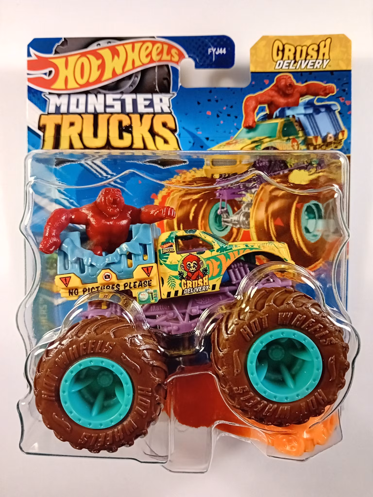 Monster Trucks 1:64 Crush delivery