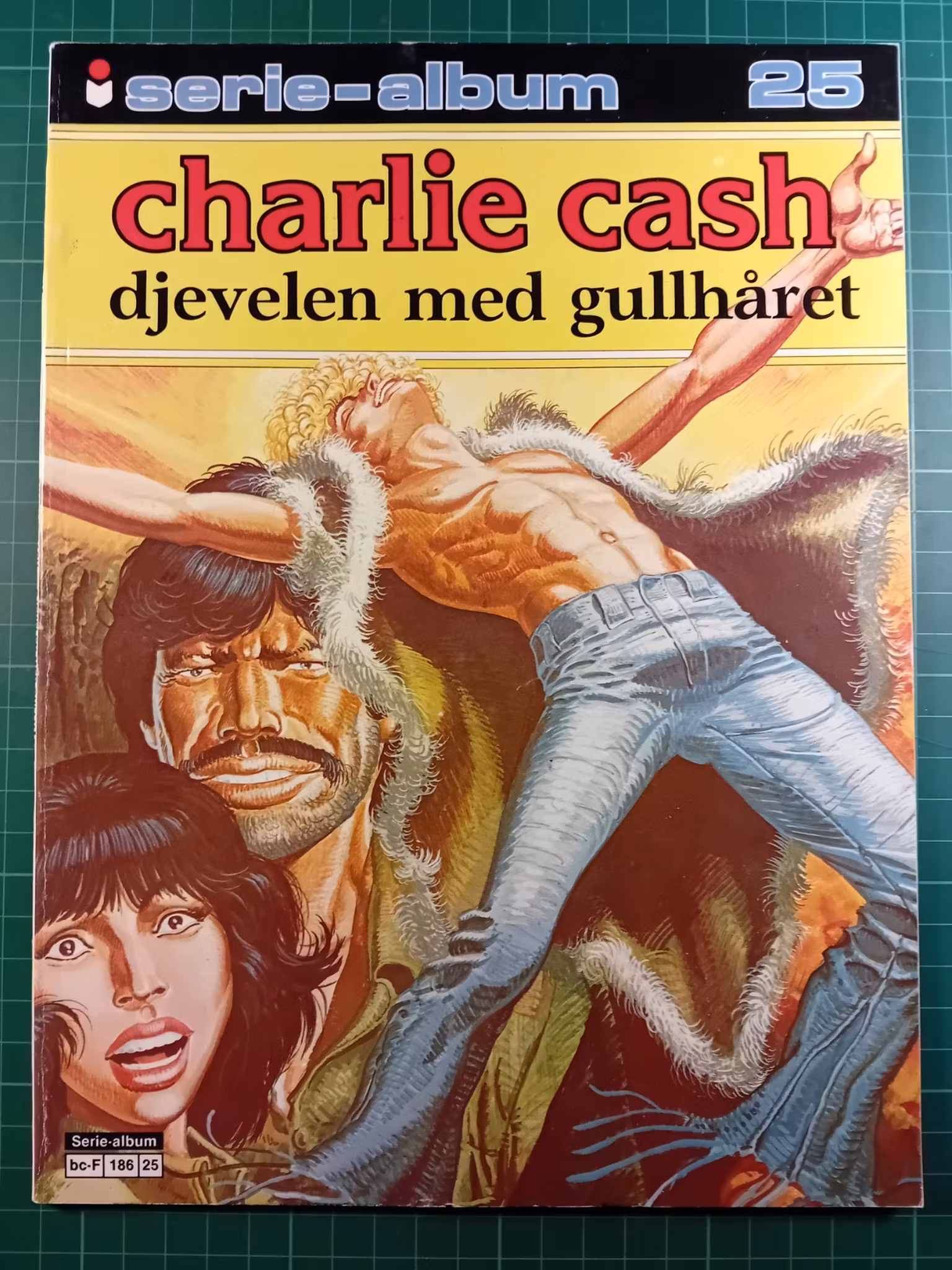 Serie-album 25 Charlie Cash