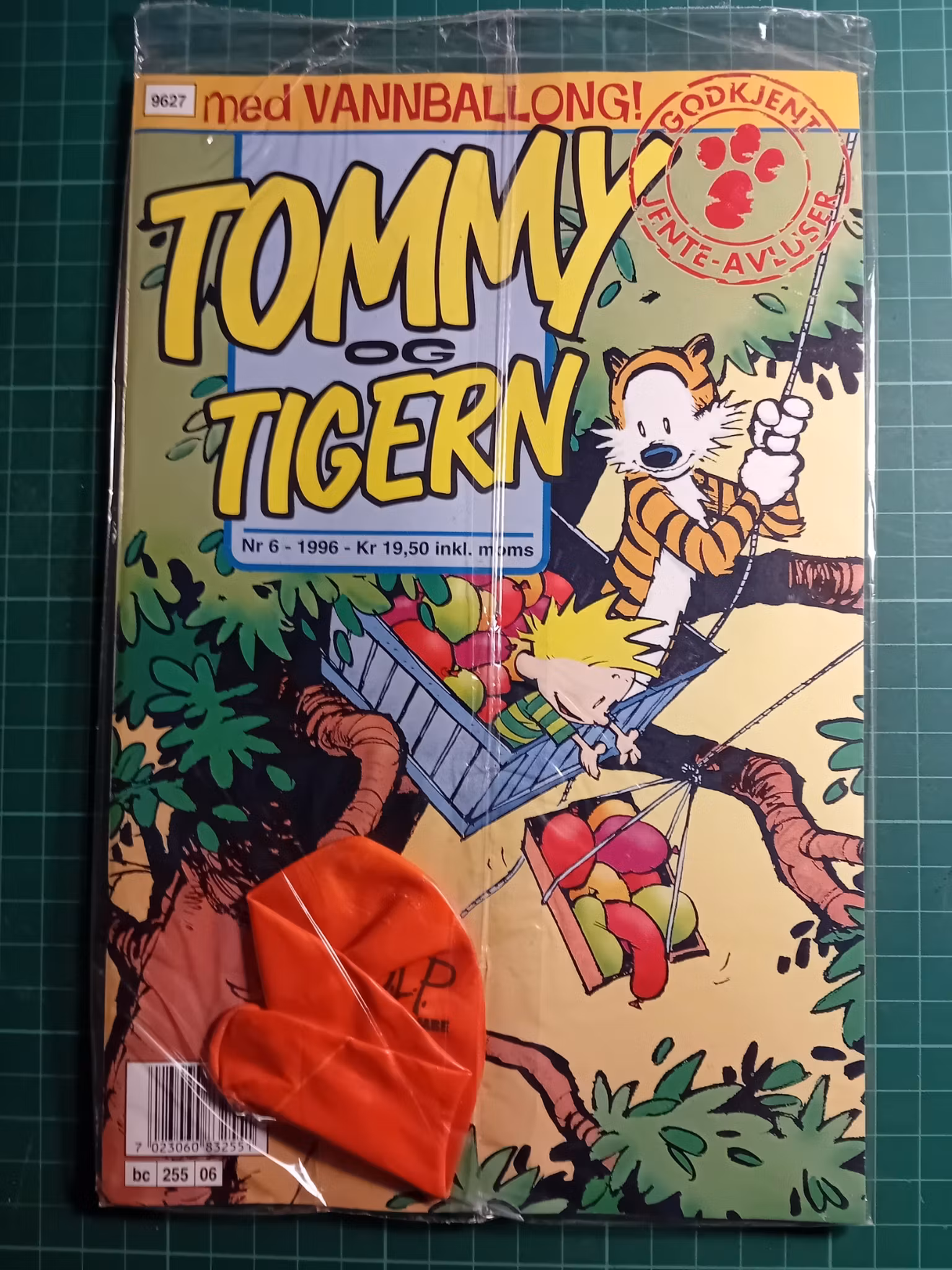 Tommy og Tigern 1996 - 06 (forseglet m/ orange vannballong)