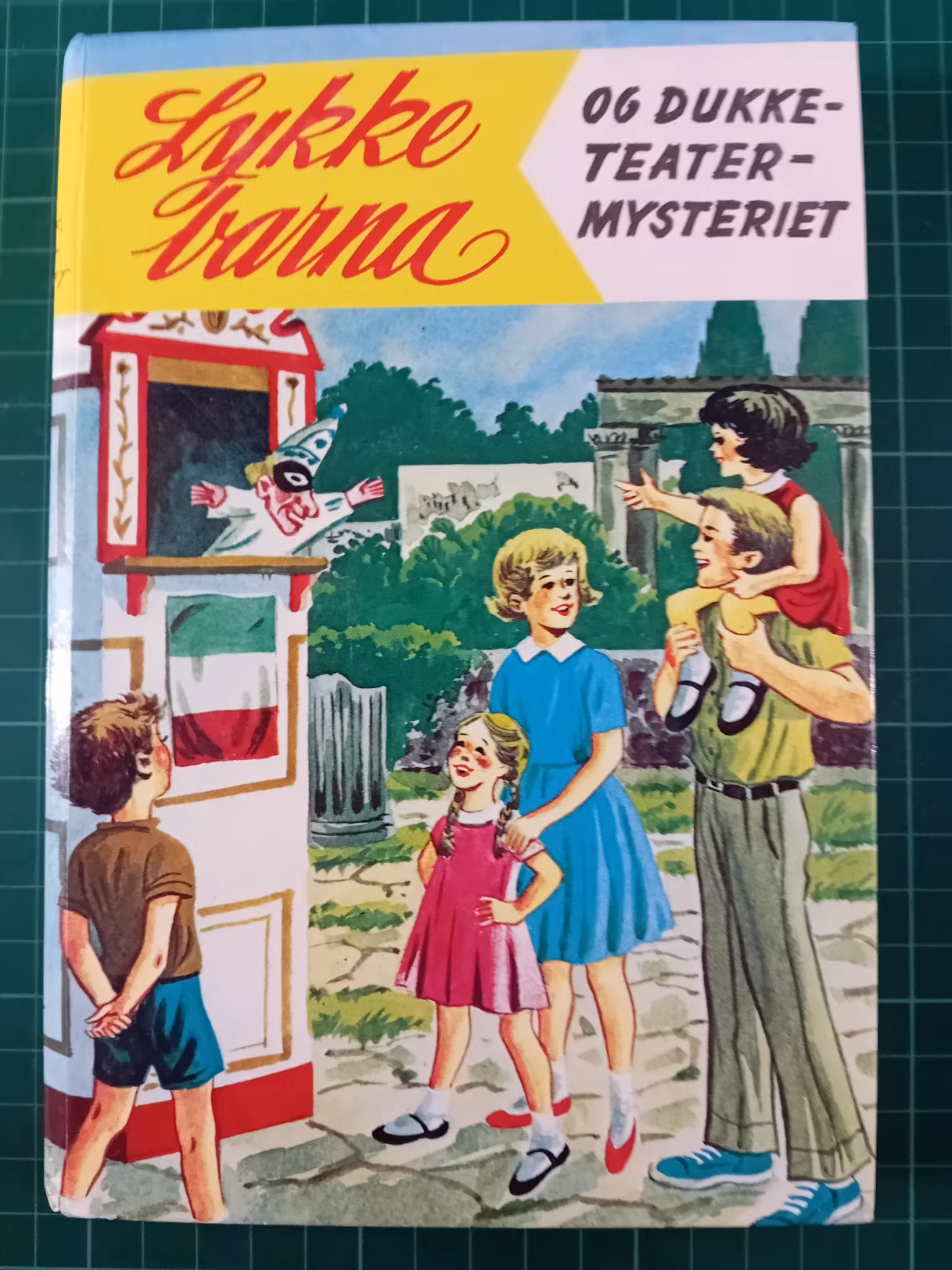 Lykkebarna 29 og dukketeatermysteriet