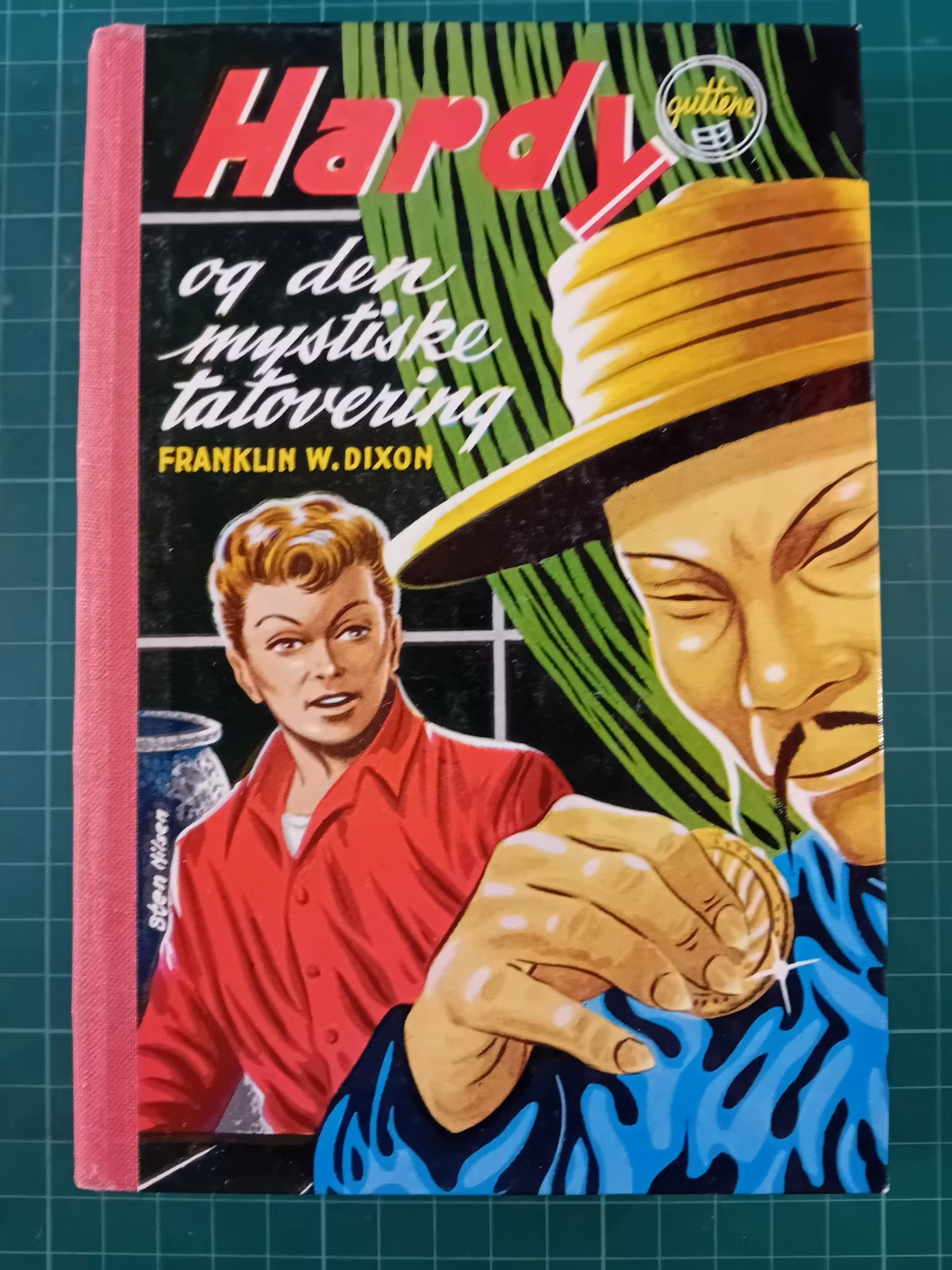 023 Hardy-guttene og den mystiske tatovering