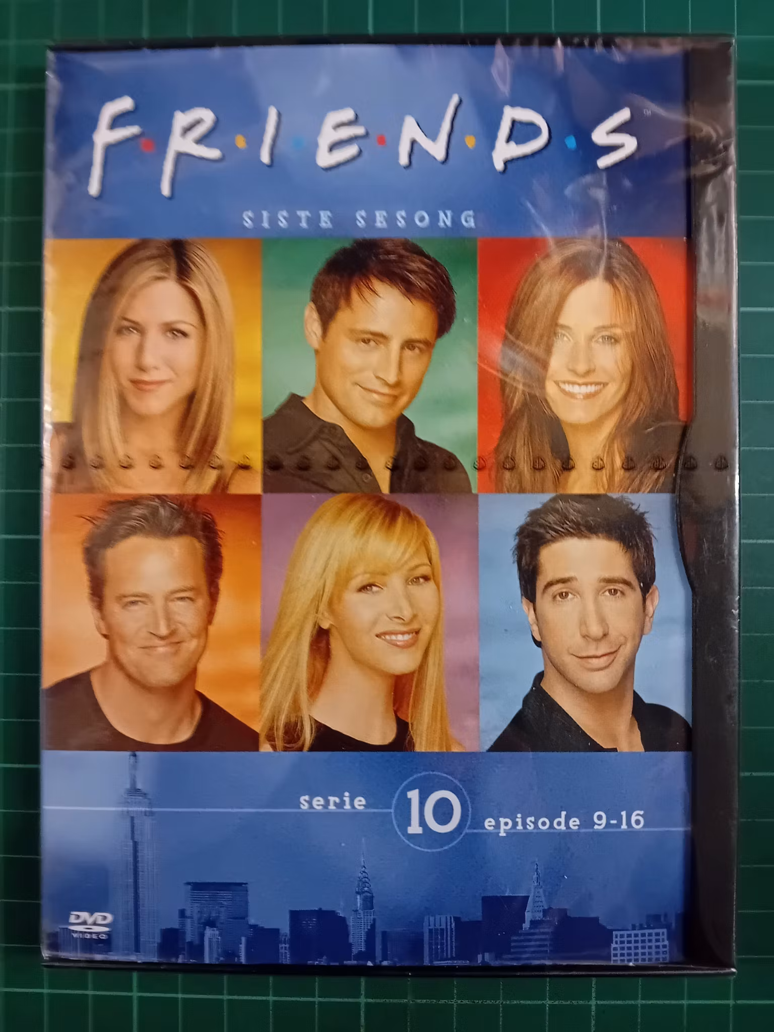 DVD : Friends sesong 10 episode 9-16 (forseglet)