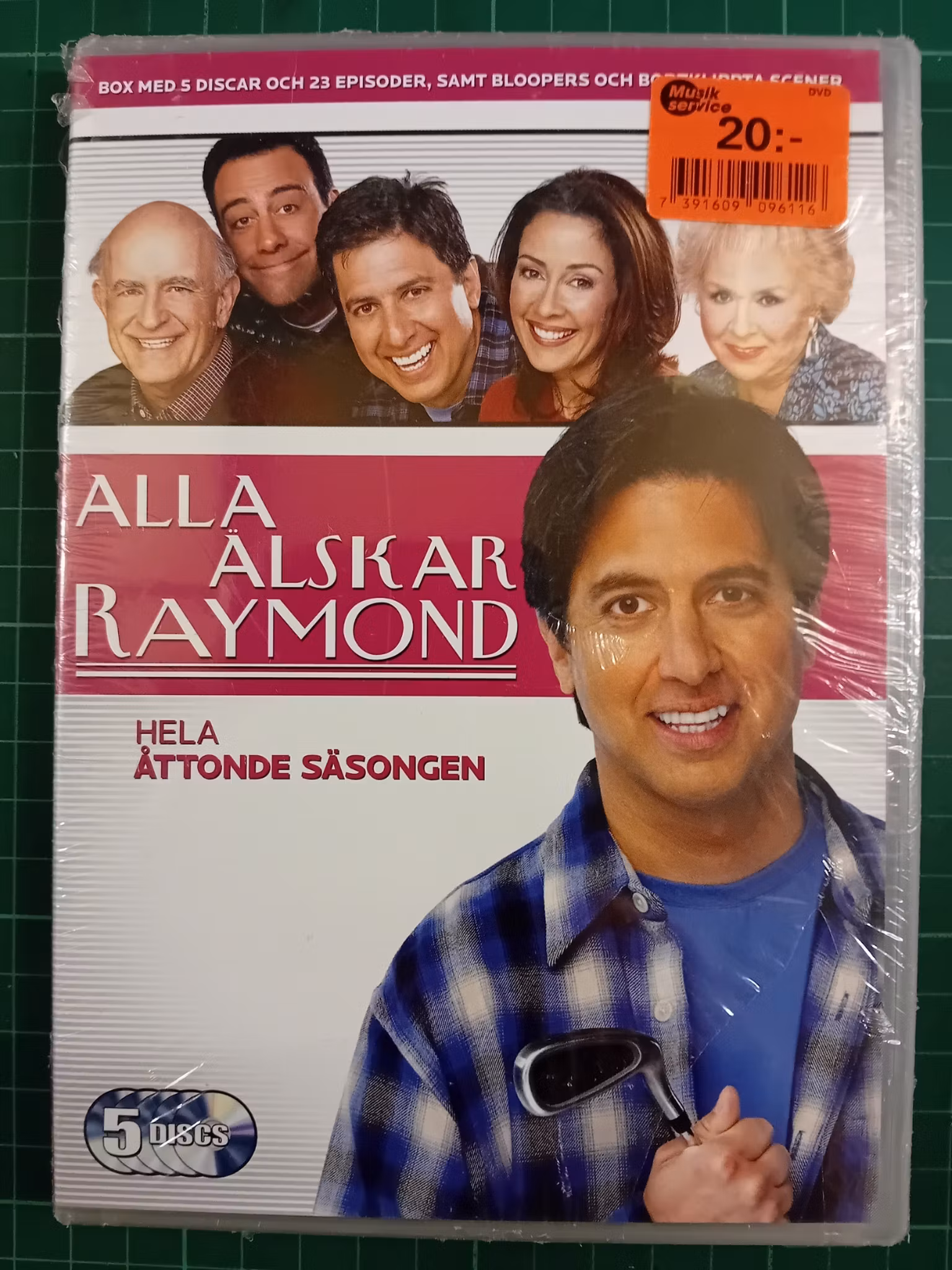 DVD : Alle elsker Raymond sesong 08 (forseglet) Svensk cover/Norsk tekst