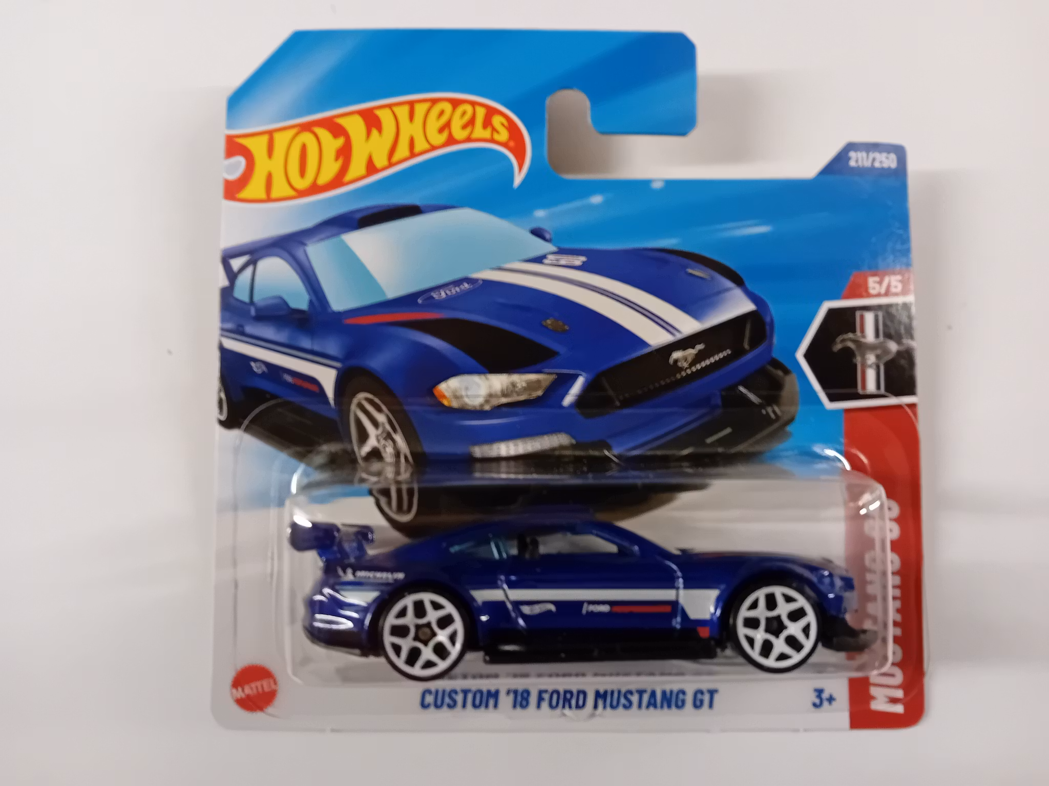 Ford Mustang GT 2018 Custom blå #211