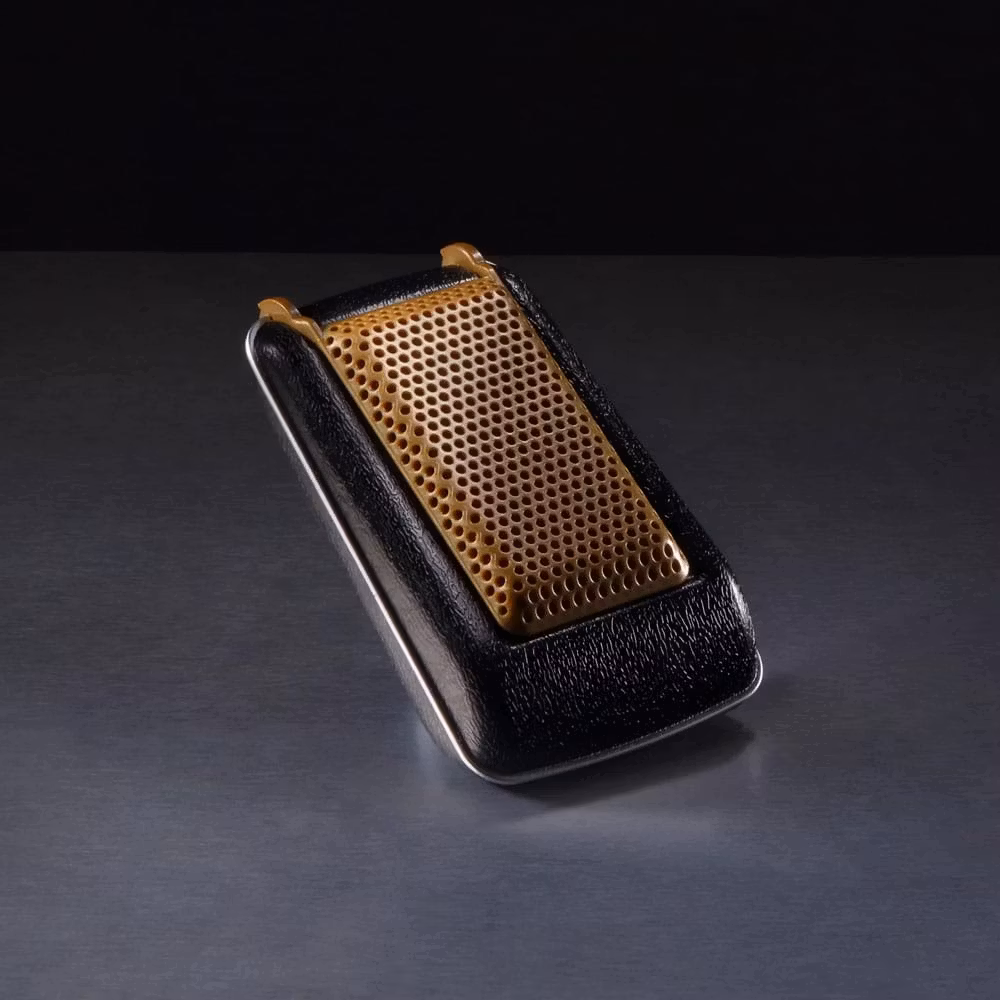 Star Trek: The Original Series Replica 1/1 Communicator (Totalpris 695,-)