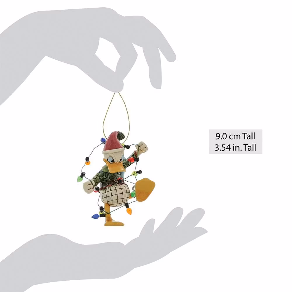 Donald viklet inn i julelys for oppheng