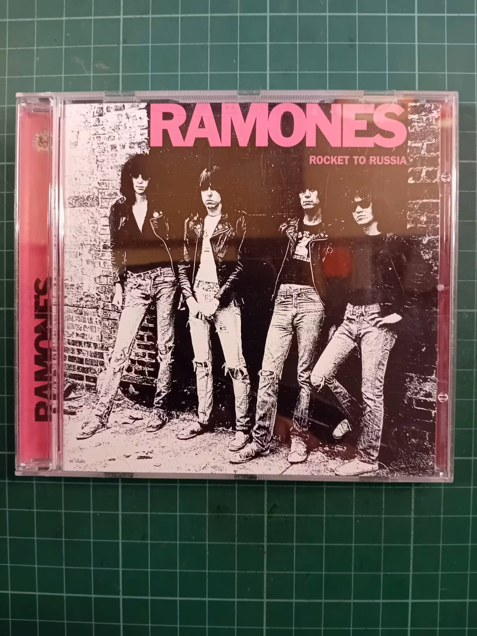 Ramones – Rocket to Russia