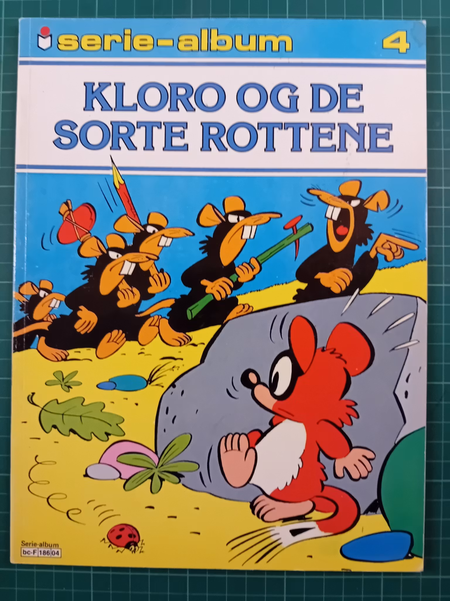 Serie-album 04 : Kloro og de sorte rottene