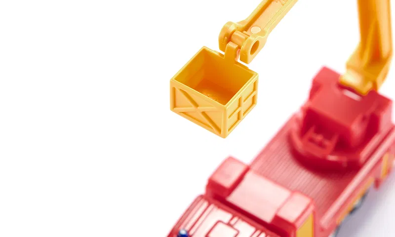 Brann stigebil m/gul stige