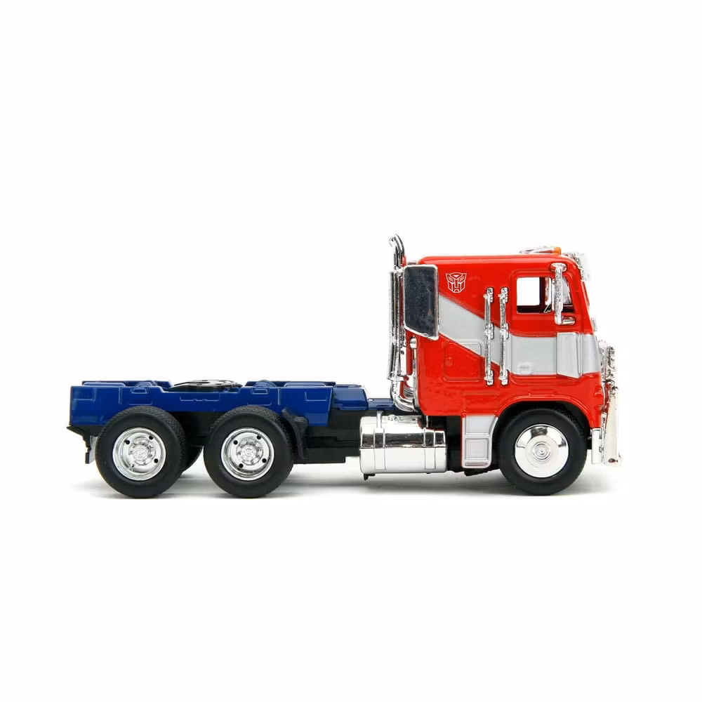 Transformers Diecast Model 1/32 T7 Optimus Prime Truck (Totalpris 198,-)
