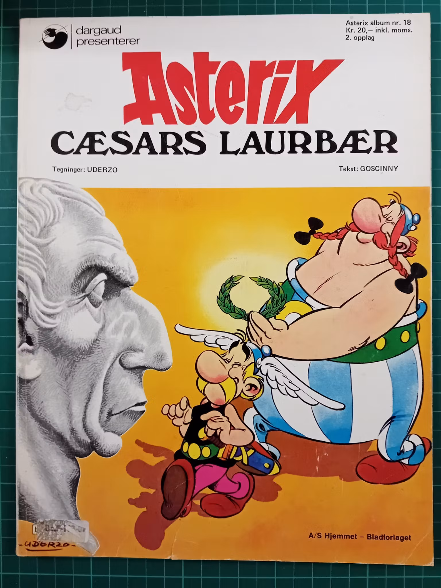 Asterix 18 Cæsars laurbær