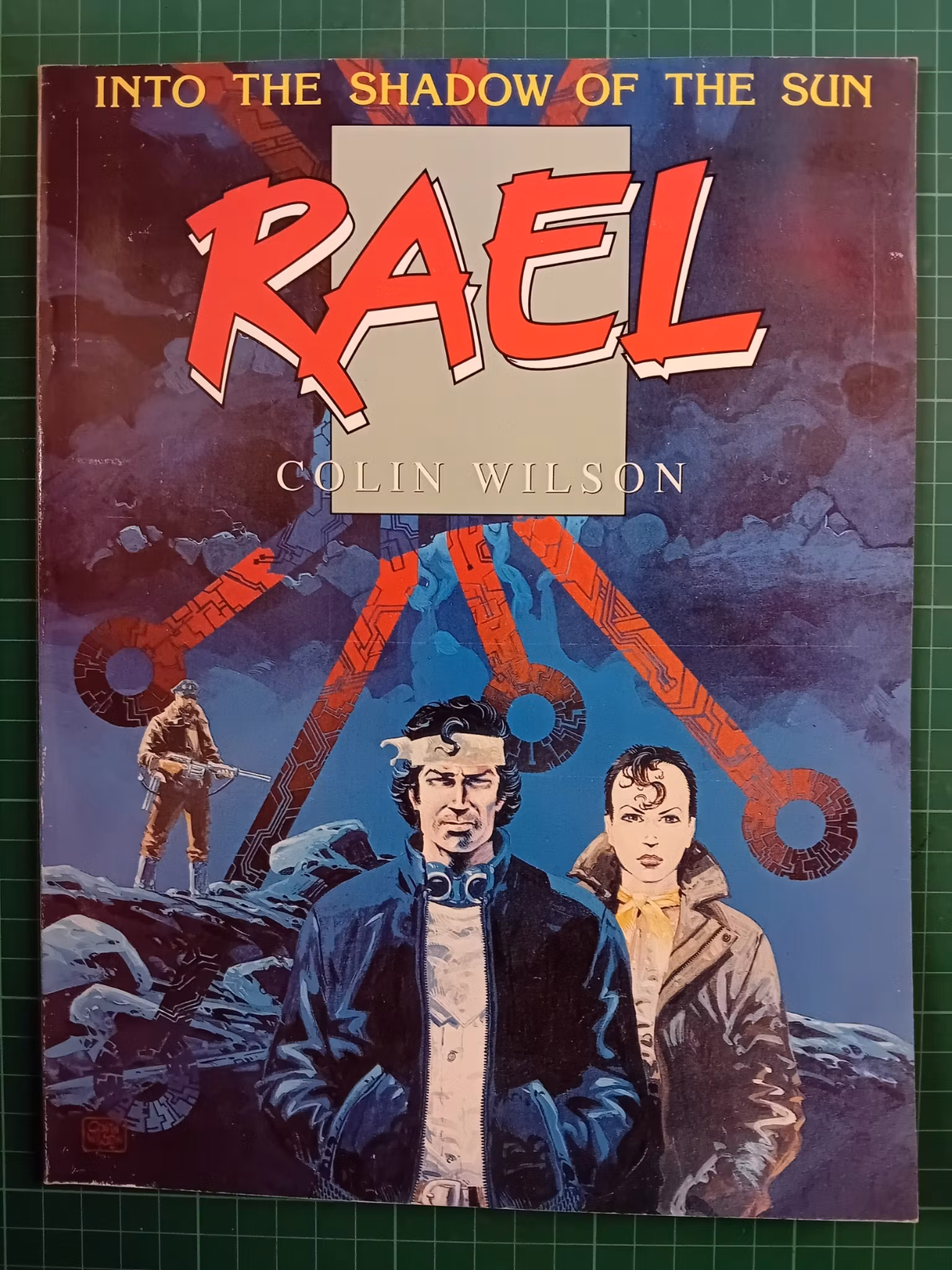 Into the shadow of the sun Rael