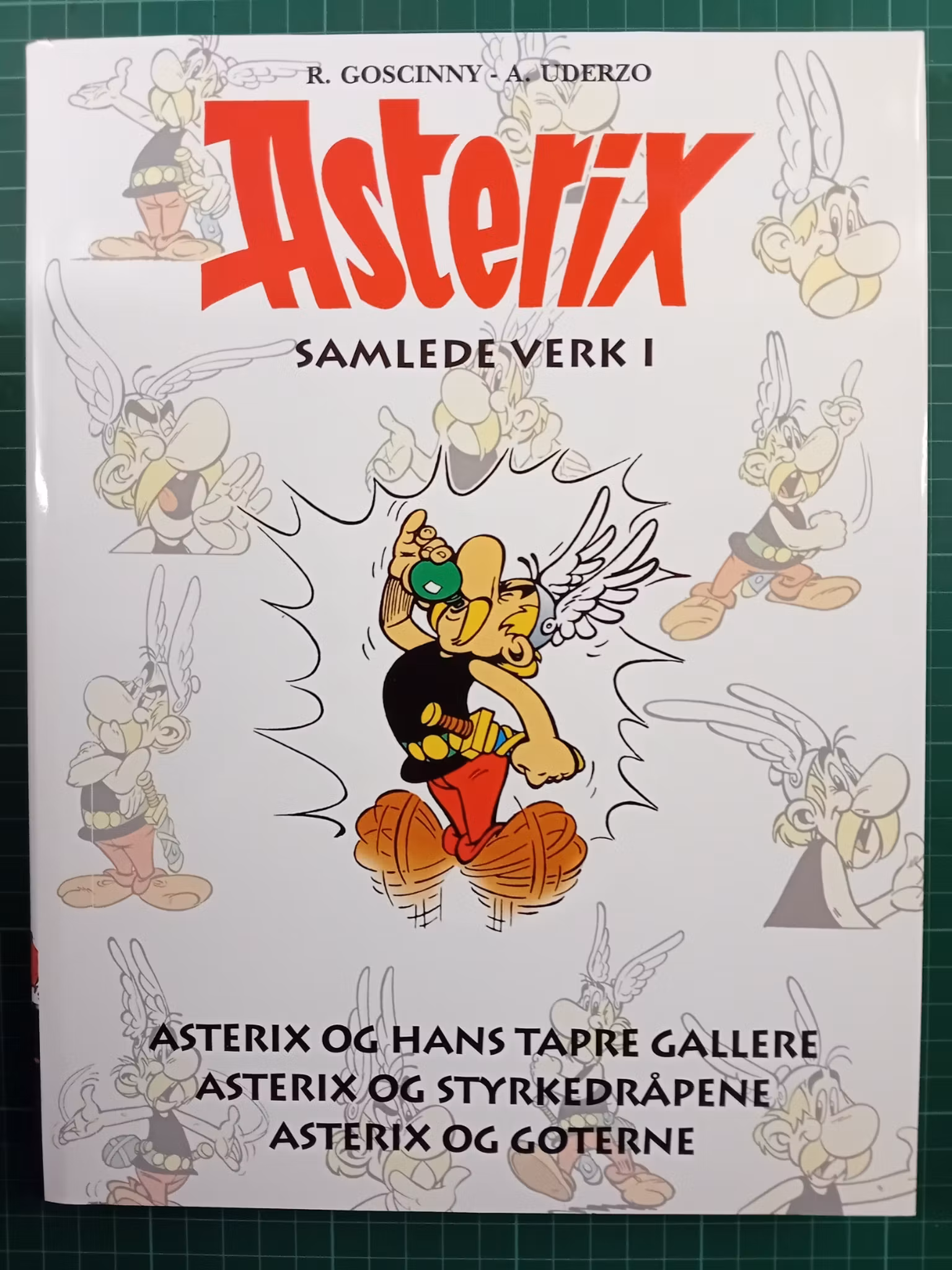 Asterix samlede verk bok 01 (1. opplag med poster)