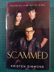 Kristen Simmons : Scammed