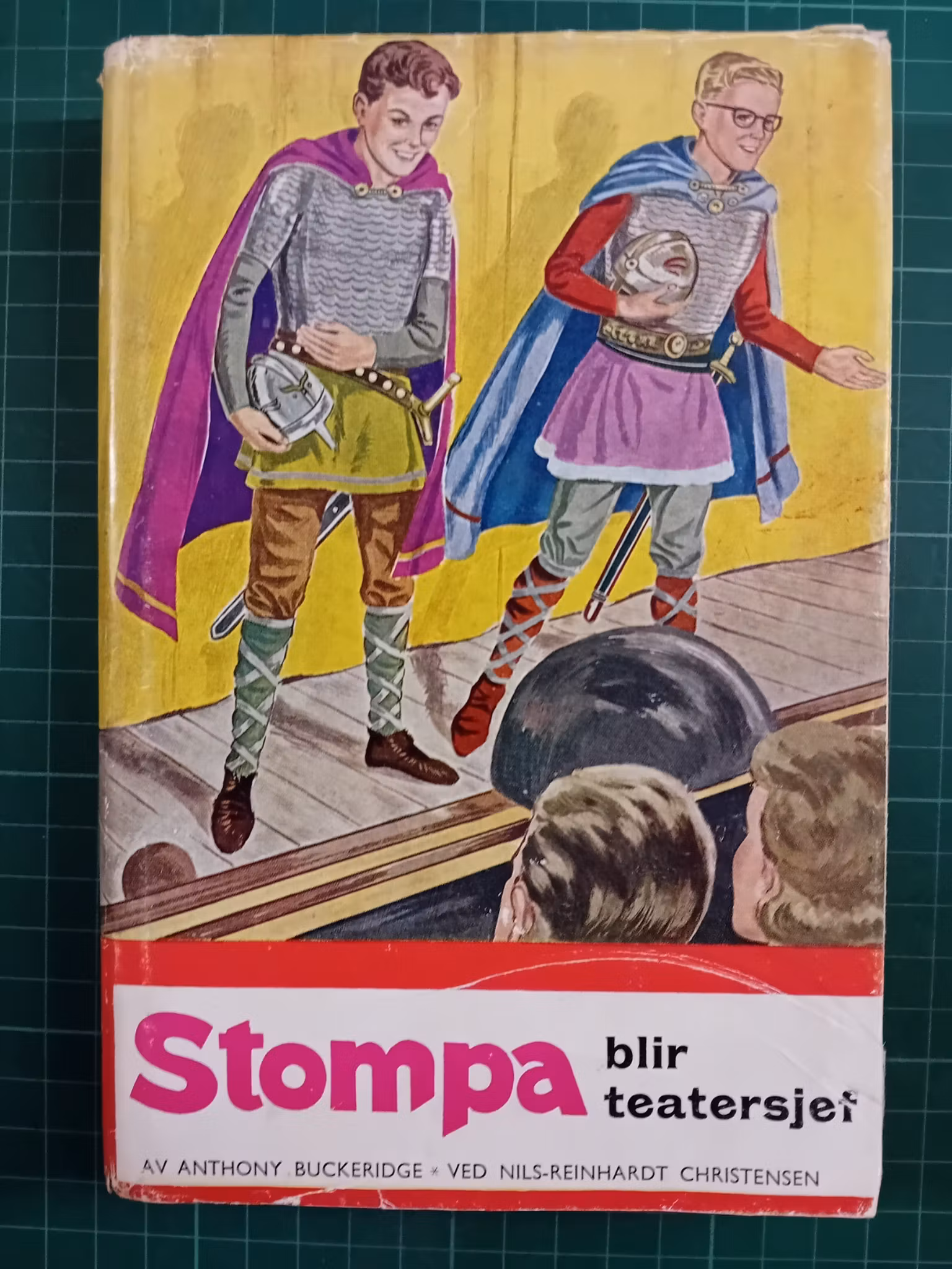 Bok nr 08 Stompa blir teatersjef