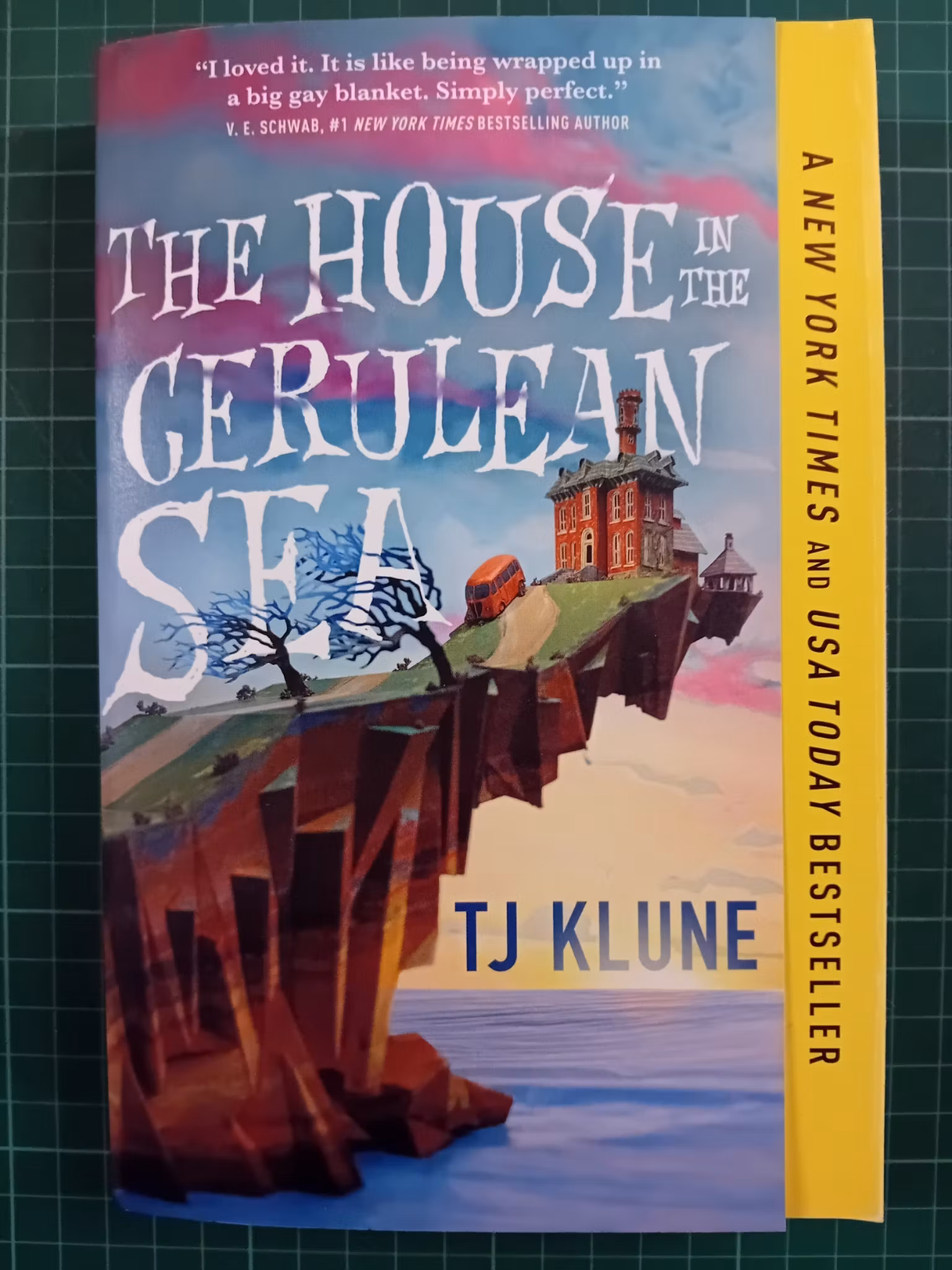 House in the Cerulean Sea (Cerulean Chronicles)