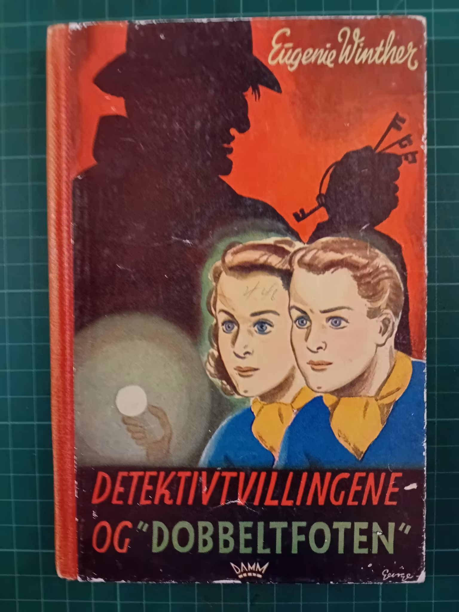 Detektiv tvillingene og dobbelfoten