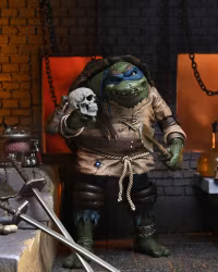 Universal Monsters x Teenage Mutant Ninja Turtles Action Figure Ultimate Leonardo as The Hunchback 18 cm