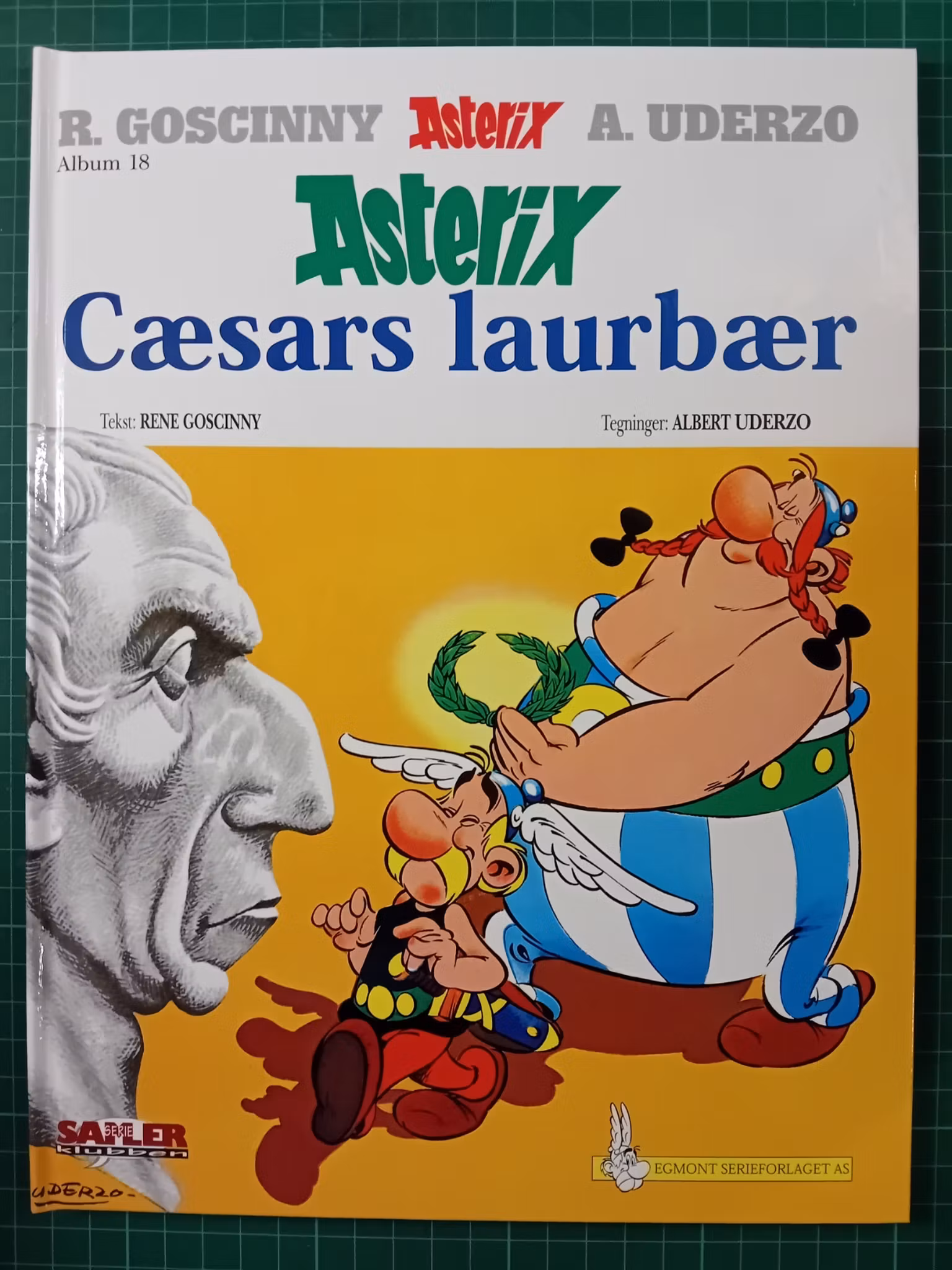 Asterix 18 Cæsars laurbær