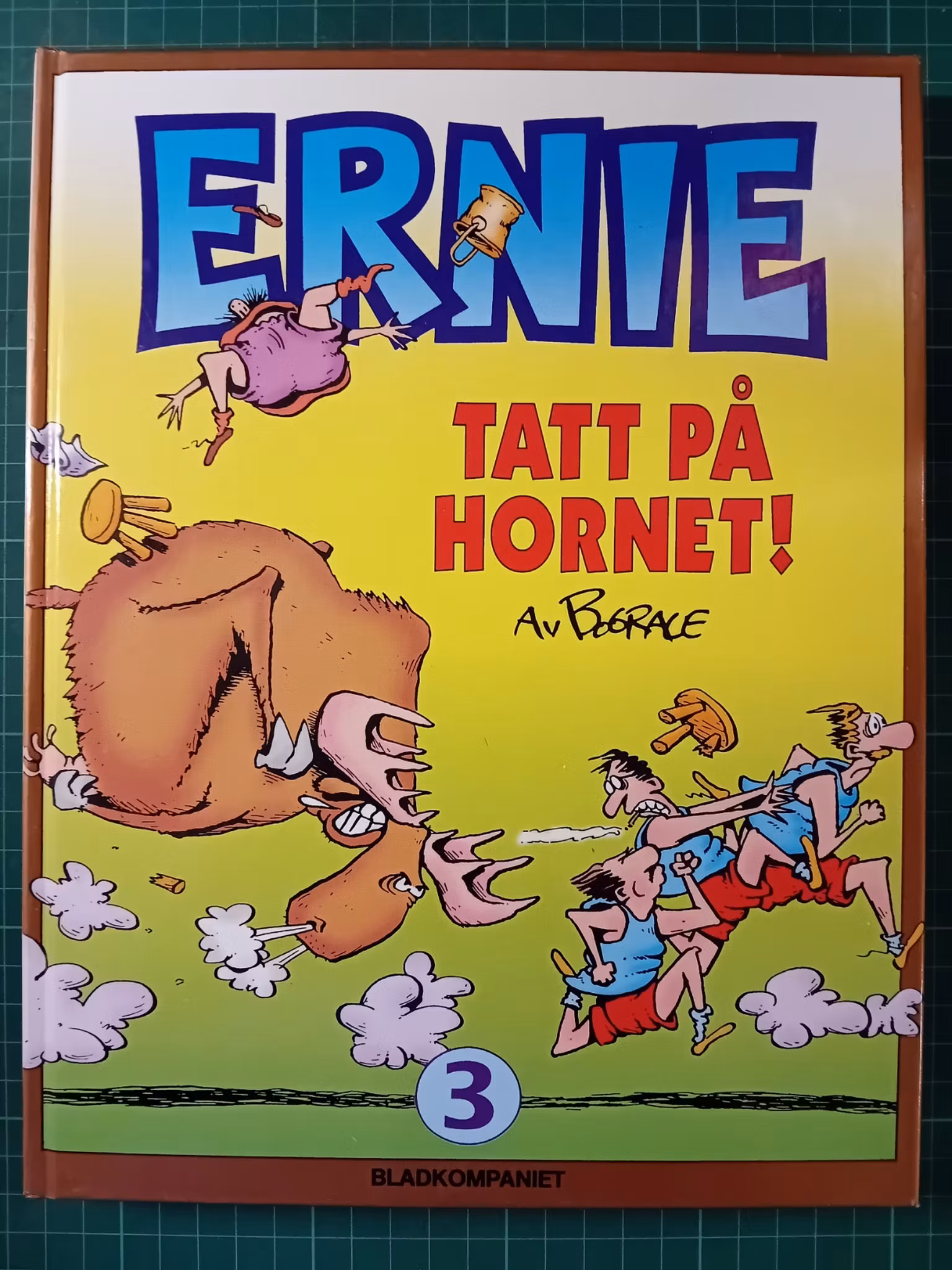 Ernie bok 3 Tatt på hornet!