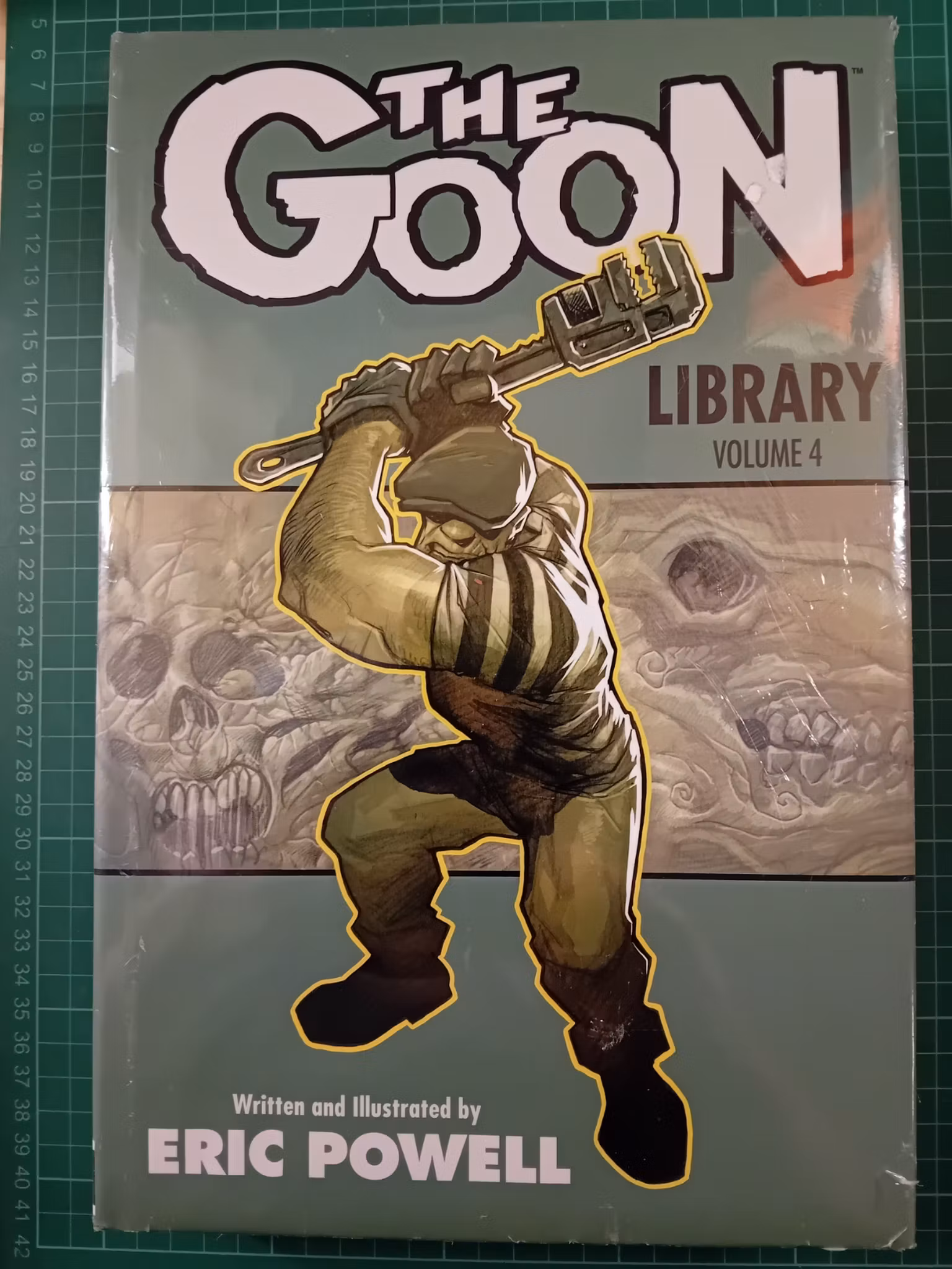 The Goon libary volum 4 (Forseglet)