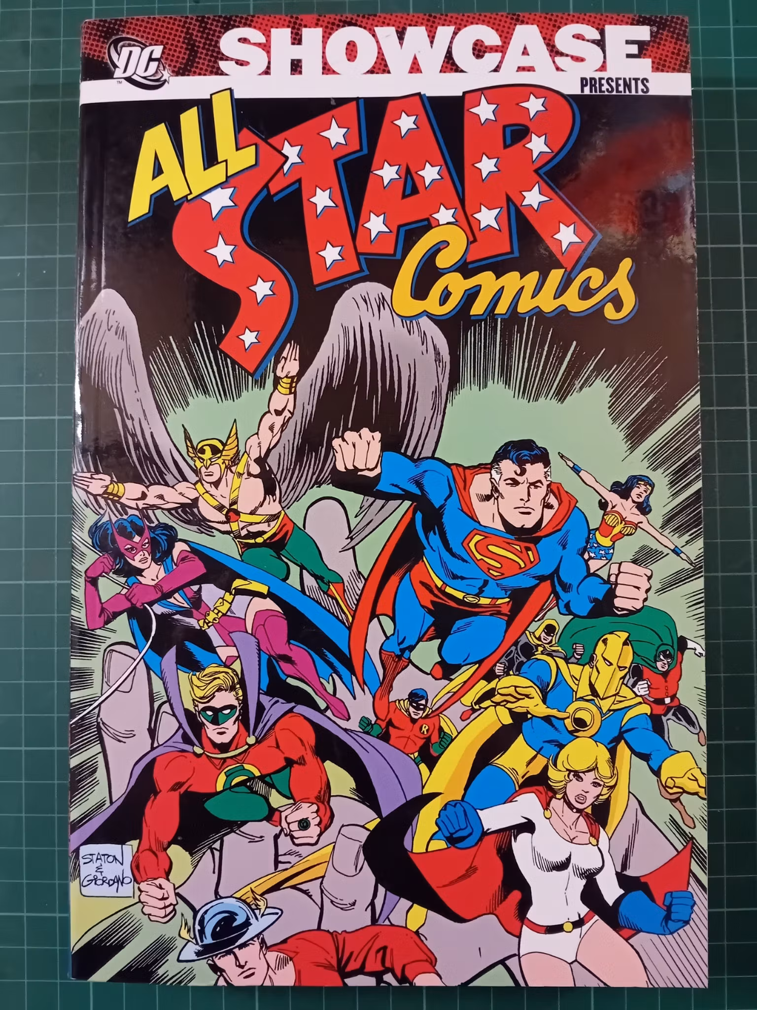 DC Showcase All Star Comics Vol. 1