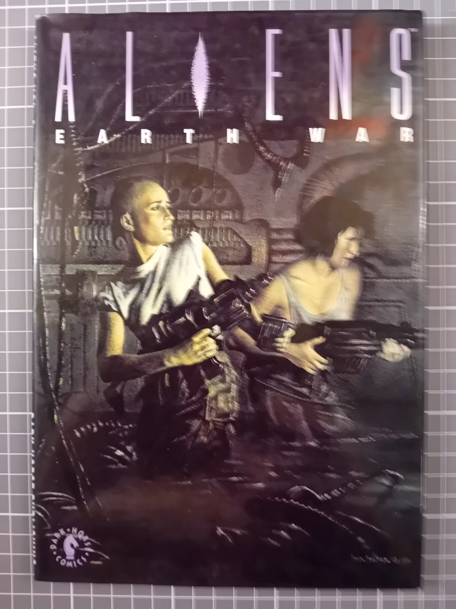 Aliens Earth war