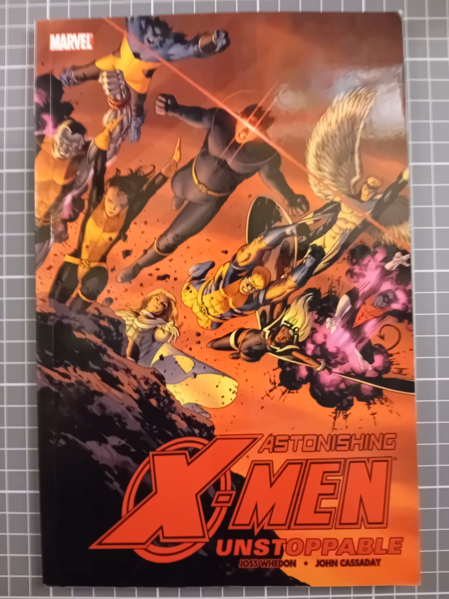 Astonishing X-Men vol 04