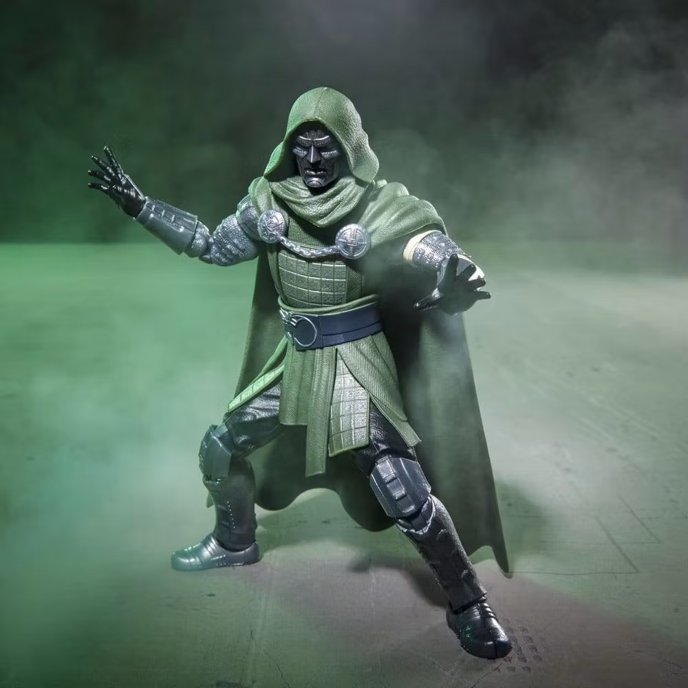 Avengers: Doomsday Marvel Legends Action Figure Doctor Doom 15 cm (Totalpris 398,-)