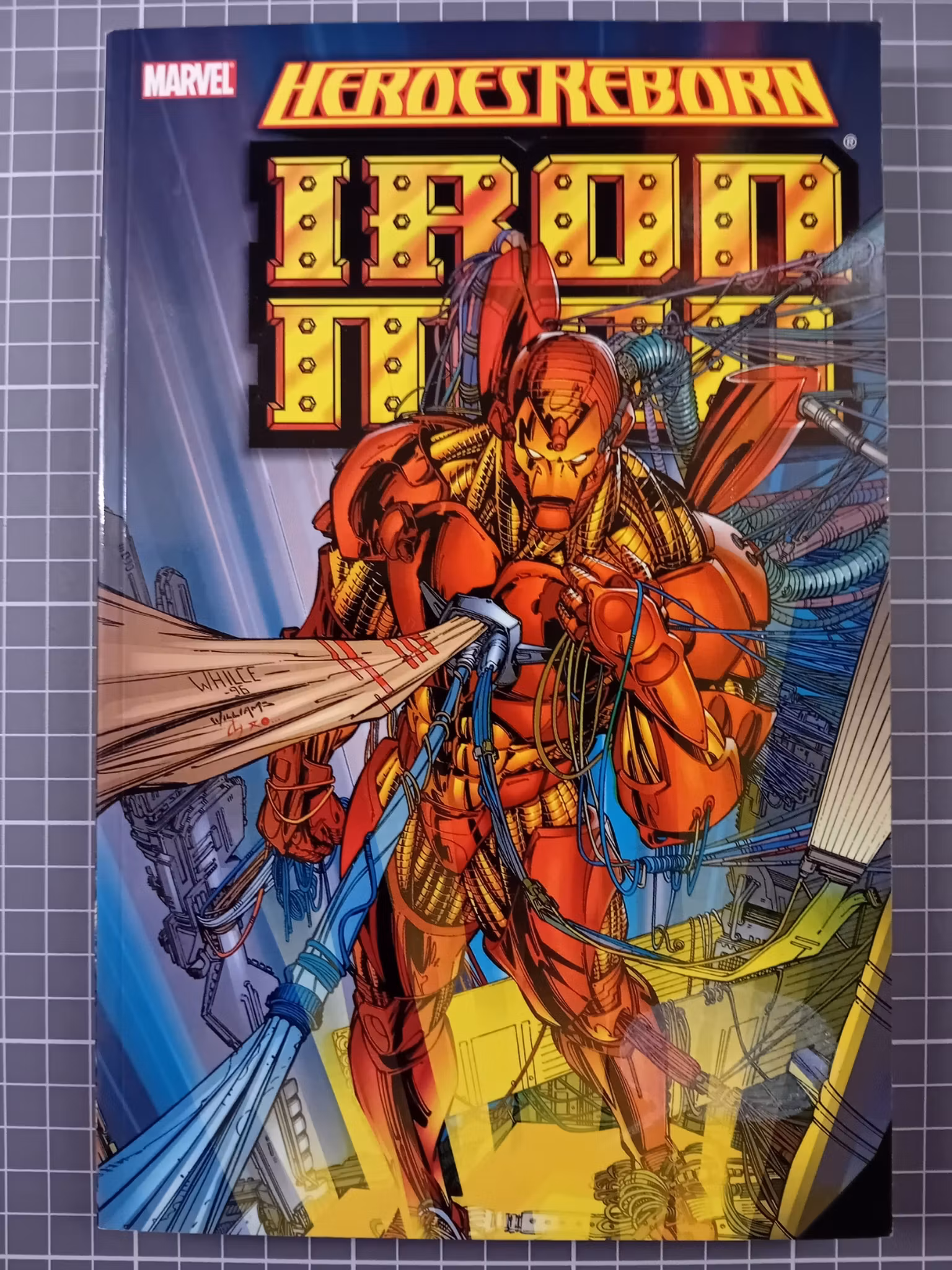 Heroes reborn : Iron Man