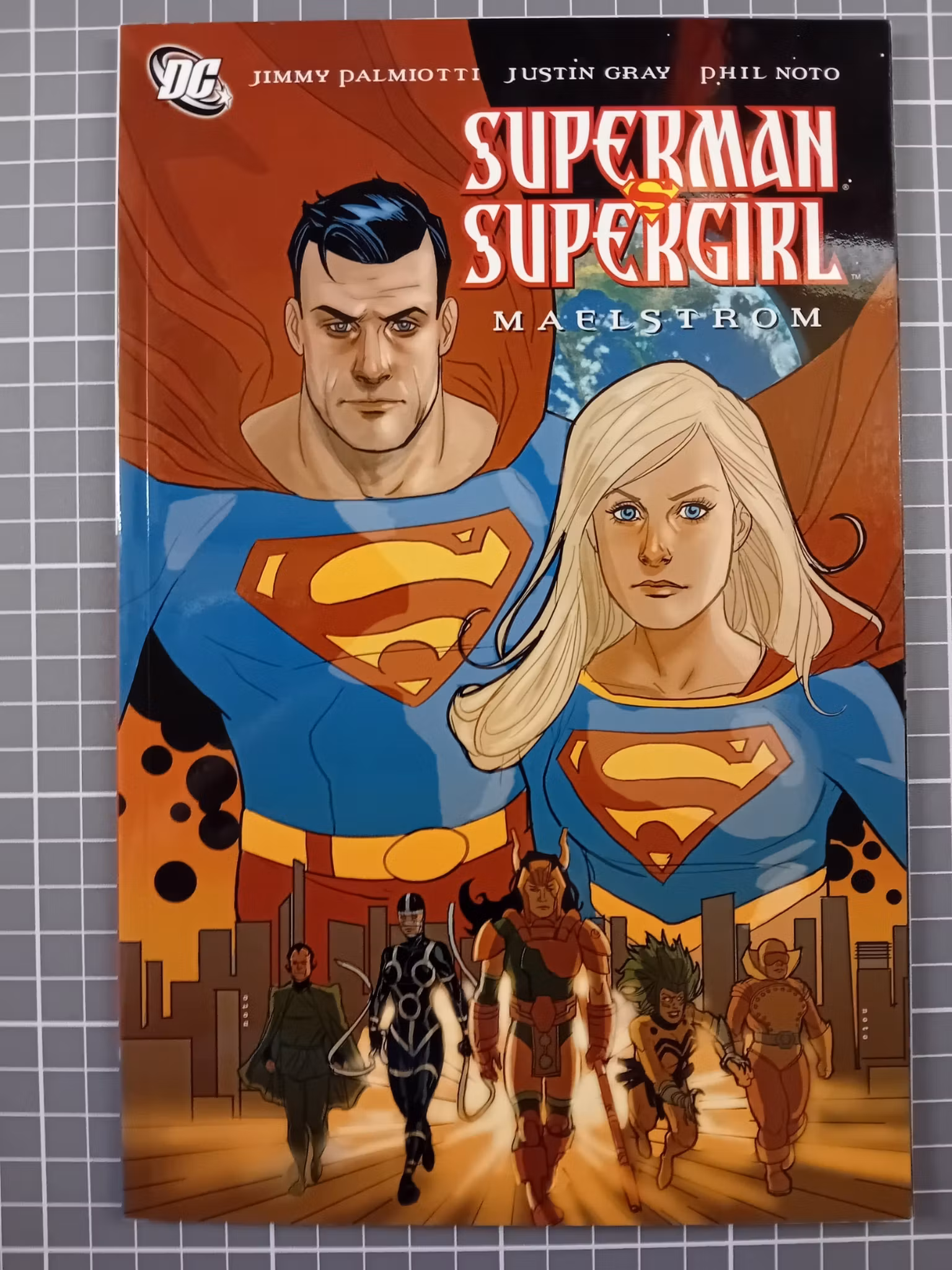 Superman & Supergirl Maelstrom