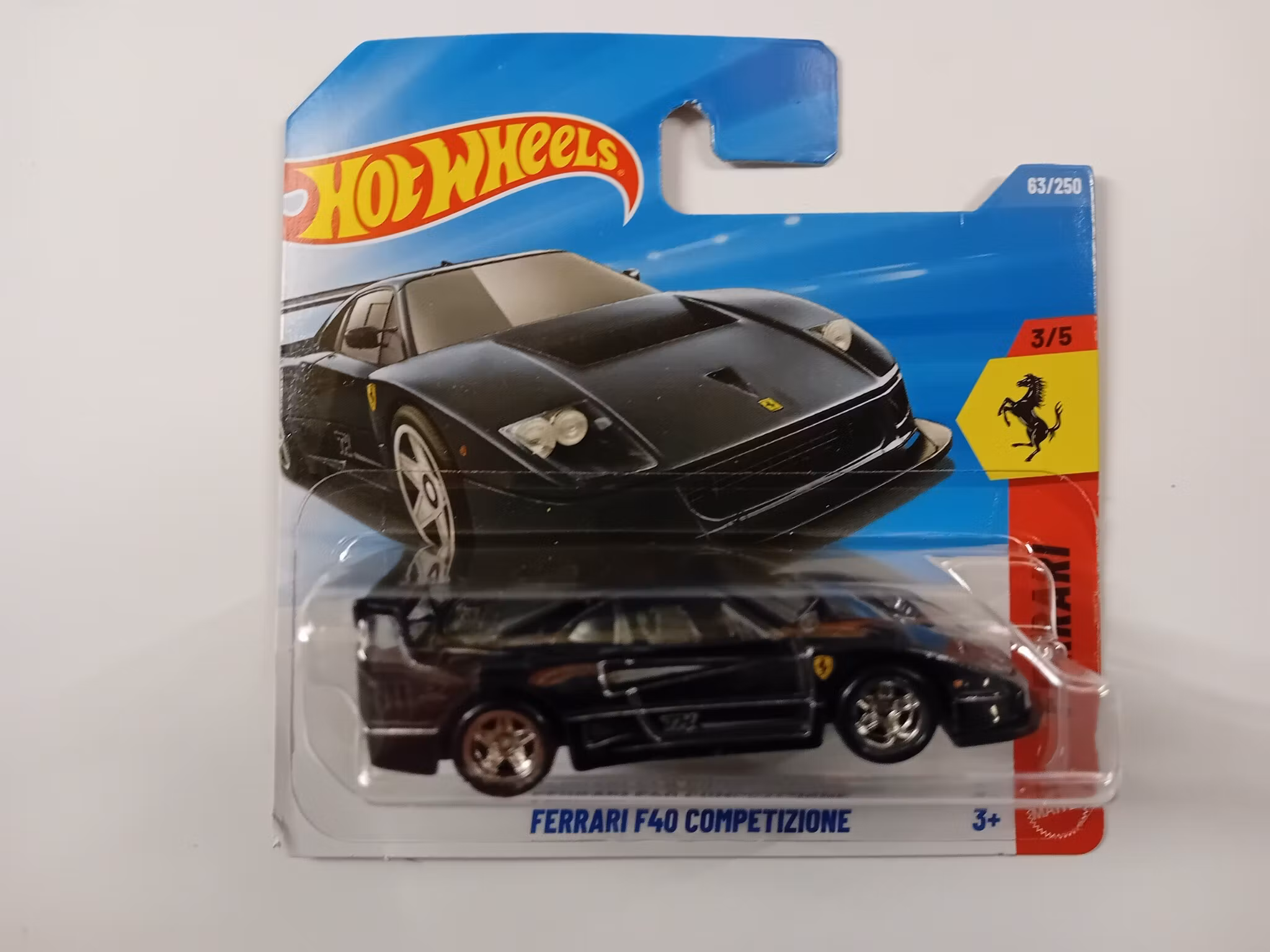 Ferrari F40 competizione #062 Super Treasure Hunt (les tekst)