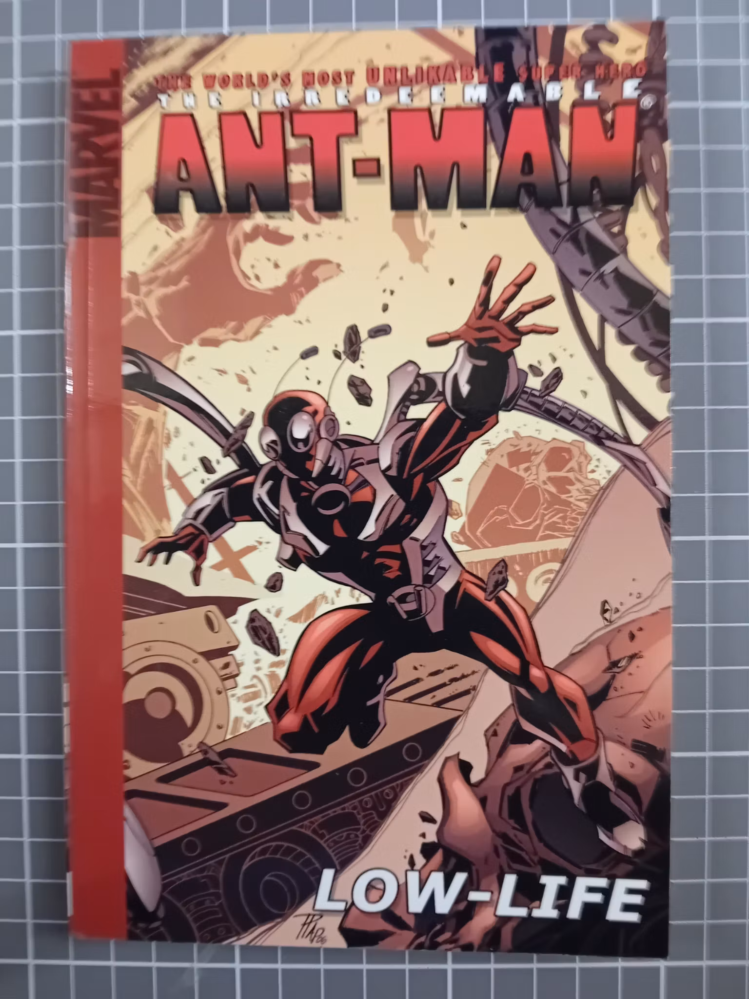 Ant-man pocket 1