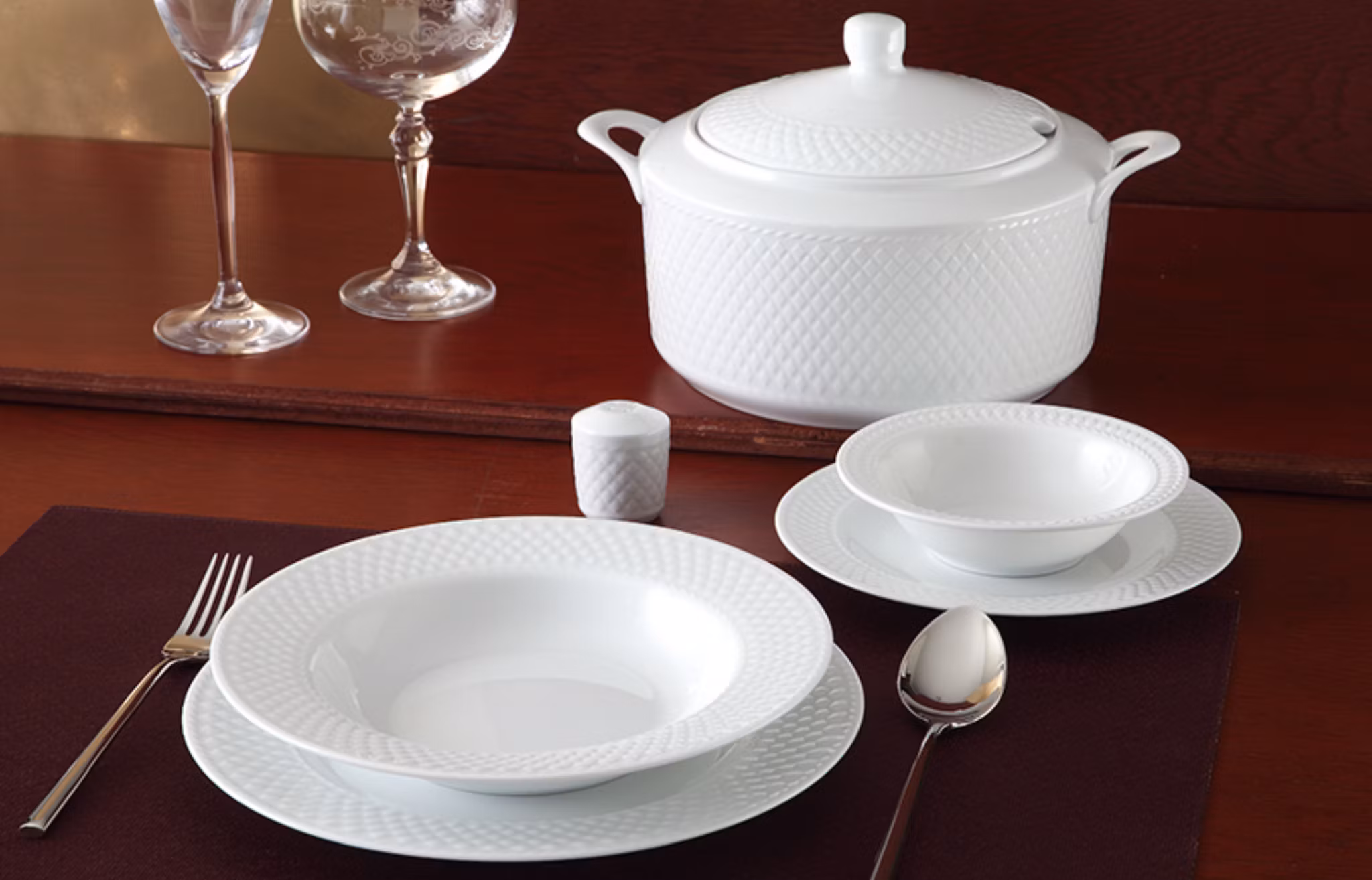 Radiance White - 101 deler porselen