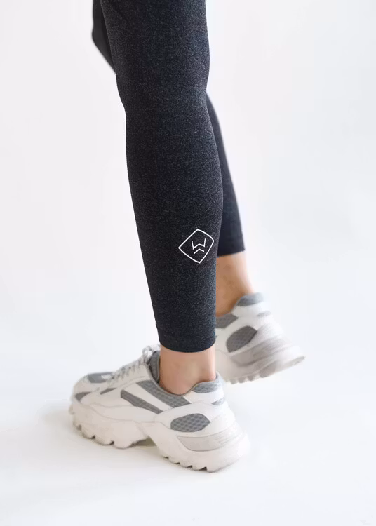 CURVED TIGHTS GRÅSVART