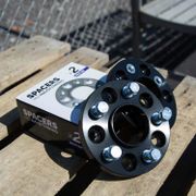 Svarta spacers 20mm Bmw 5x120 - 72,6 nav / par