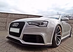 RS5 - Frontläpp AUDI RS5 FACELIFT (2011-)