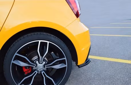 Bakre sidosplitters - Audi S1 8X