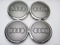 Audi centrum kåpor Grå