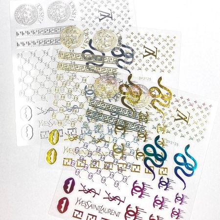 70% Mix Logos / Prints