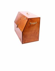 One Equestrian Grooming Box