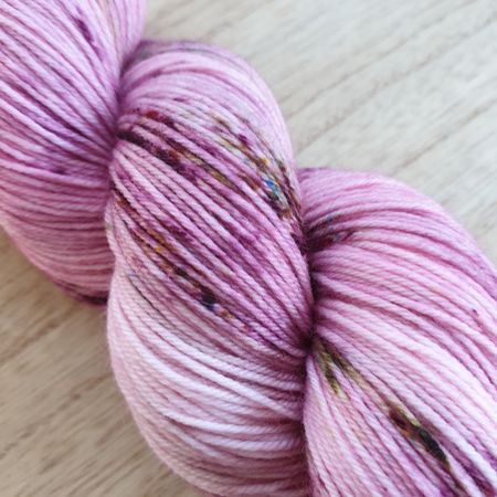 Wisteria -tynt sokkegarn
