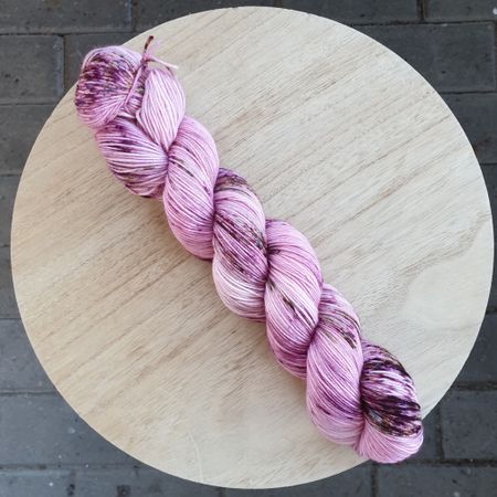 Wisteria -tynt sokkegarn