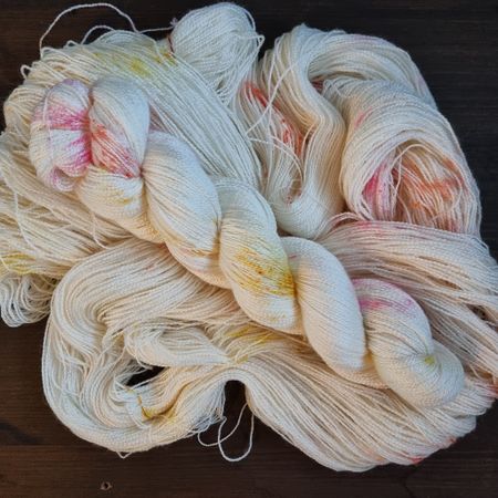 To rette og en vrrrang -luksus lace