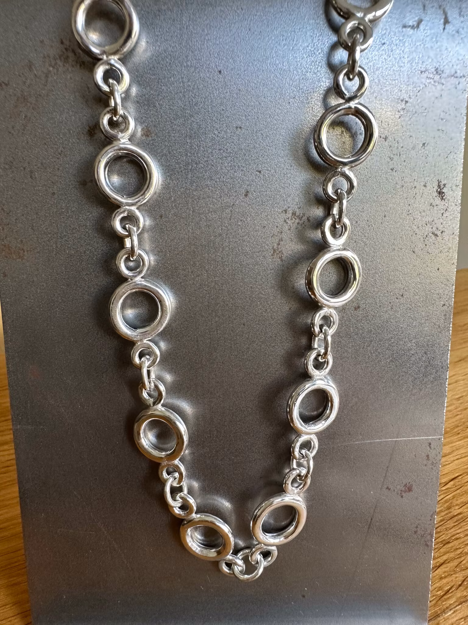 LIVBOJ - kraftfullt och elegant halslänk i 925silver